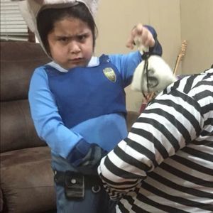 Meet your Posher, Christian